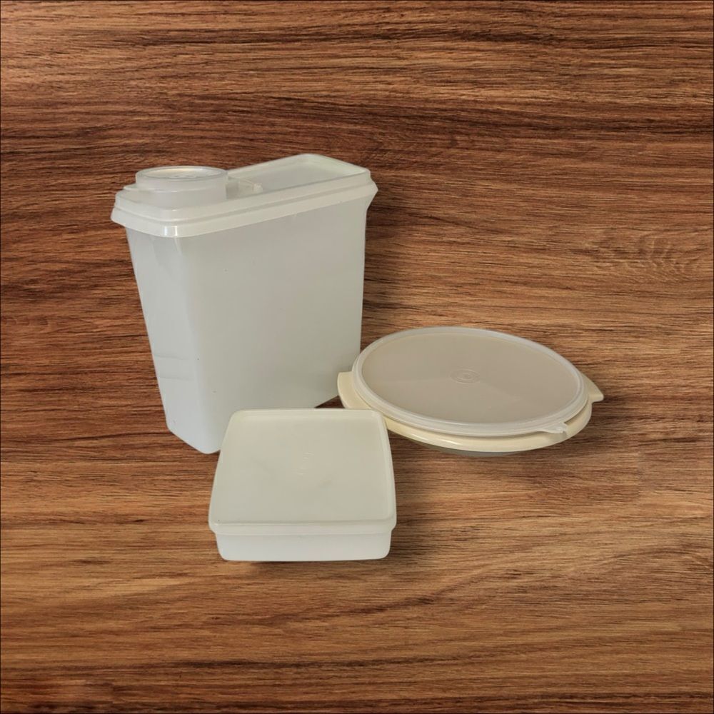 Vintage Tupperware Set of 3, Sandwich Keeper, Cereal Storer and Divided Dish
